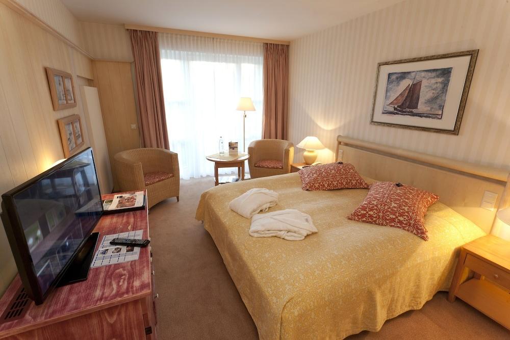 Dorint Strandresort & Spa Ostseebad Wustrow Wustrow  Dış mekan fotoğraf