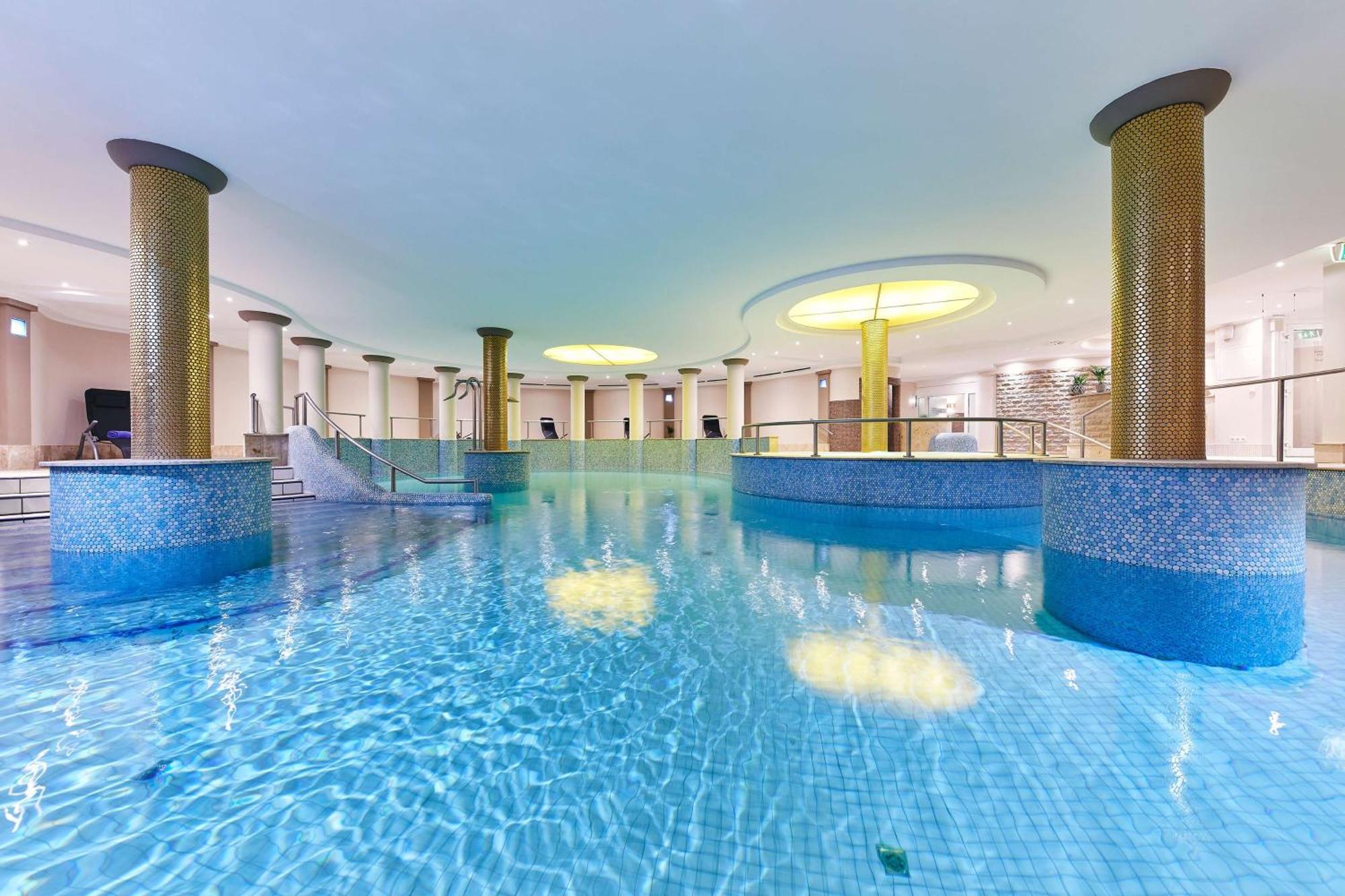 Dorint Strandresort & Spa Ostseebad Wustrow Wustrow  Dış mekan fotoğraf
